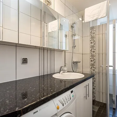 Chmielna By Your Freedom Apartment