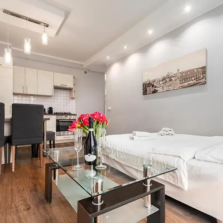 Chmielna By Your Freedom * Varsavia