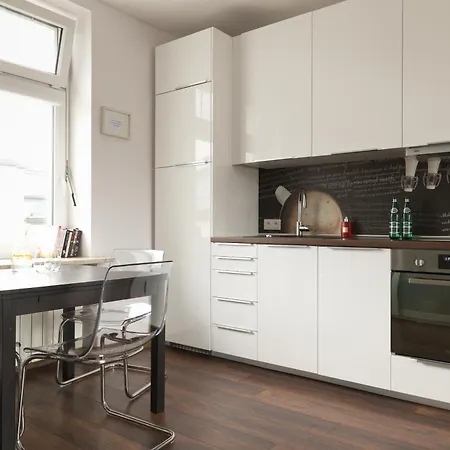 Apartment Chmielna By Your Freedom